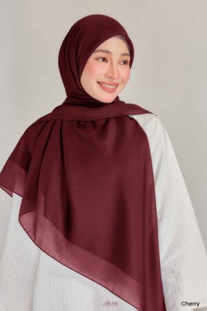 Alternative view of Suri - Cherry