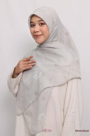 Alternative view of Ruhi - Moondust