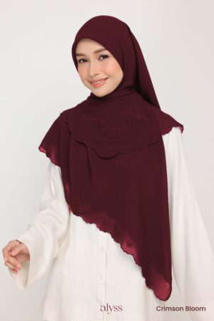 Alternative view of Belle - Crimson Bloom