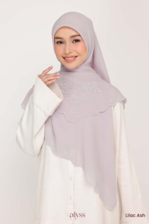 Alternative view of Belle - Lilac Ash