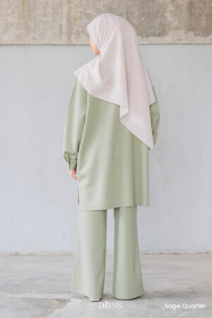 Alternative view of Sofie - Sage Quarter