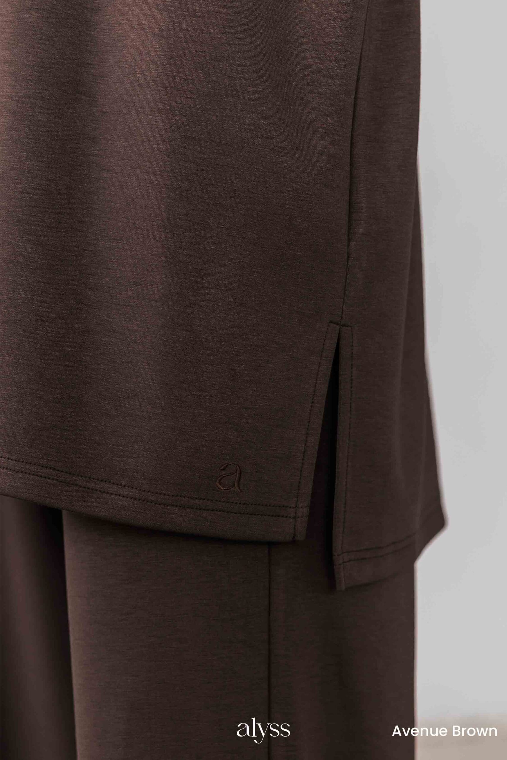 Sofie - Avenue Brown - Image 5