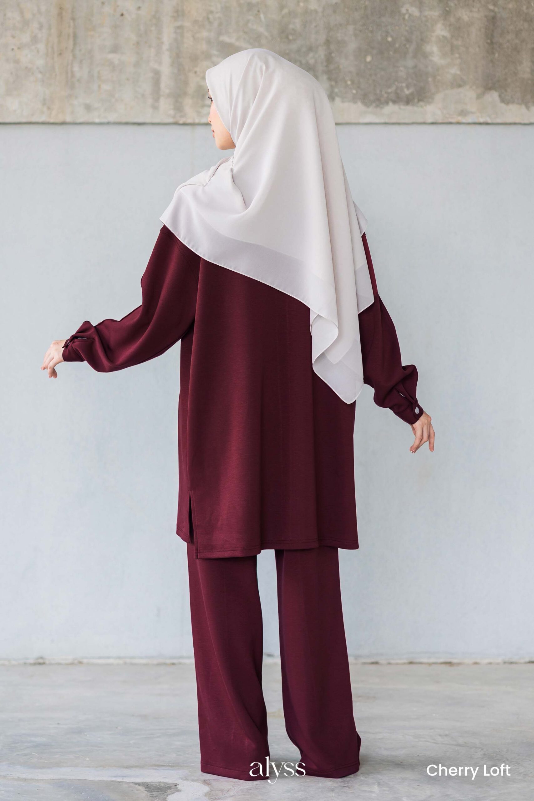 Sofie - Cherry Loft - Image 2