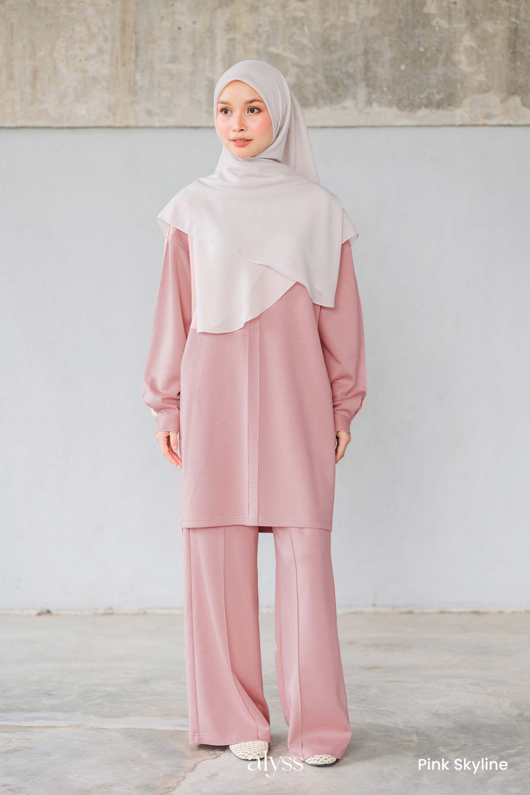 Sofie - Pink Skyline