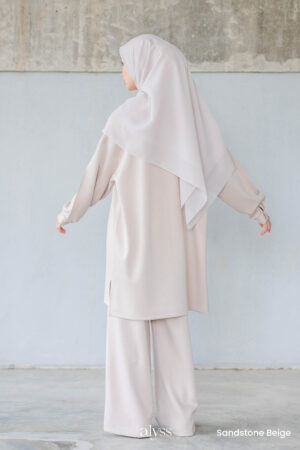 Alternative view of Sofie - Sandstone Beige