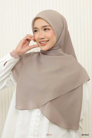 Alternative view of Ajla - Almond