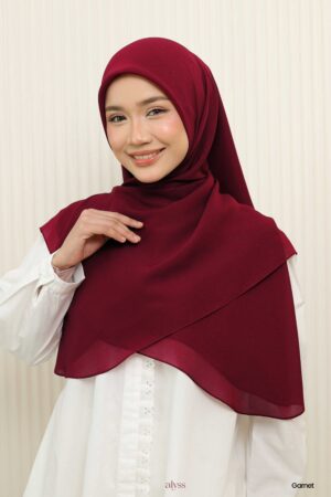 Alternative view of Ajla - Garnet