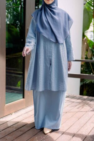 Alternative view of Sari - Ash Blue