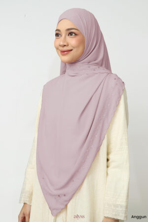 Alternative view of Aria - Anggun