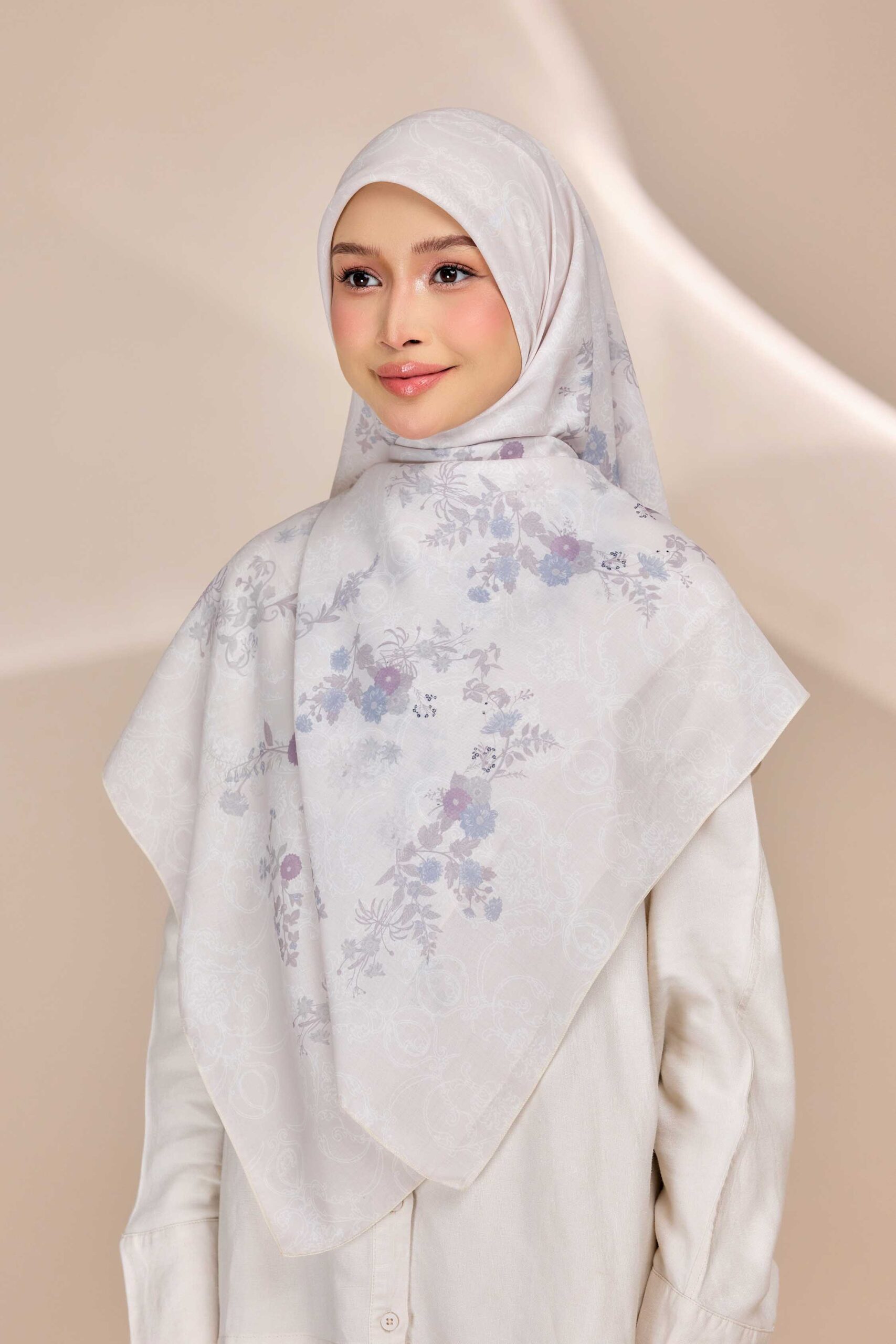 Rhea- Soft Vanilla - Image 3