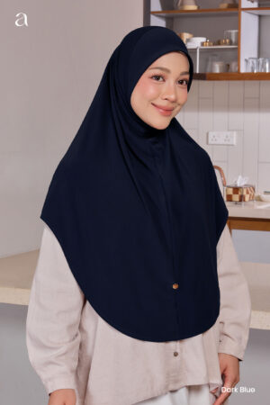 Alternative view of Leesa- Dark Blue