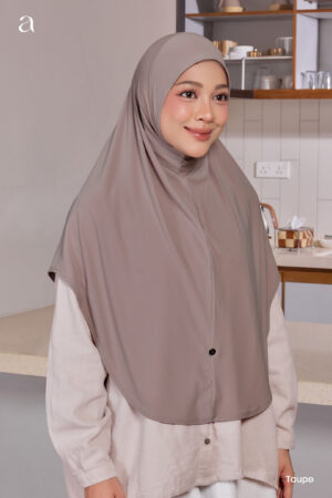 Alternative view of Leesa- Taupe
